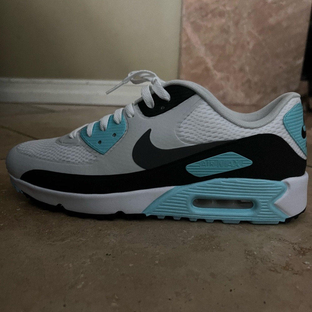Nike Mens size 11.5